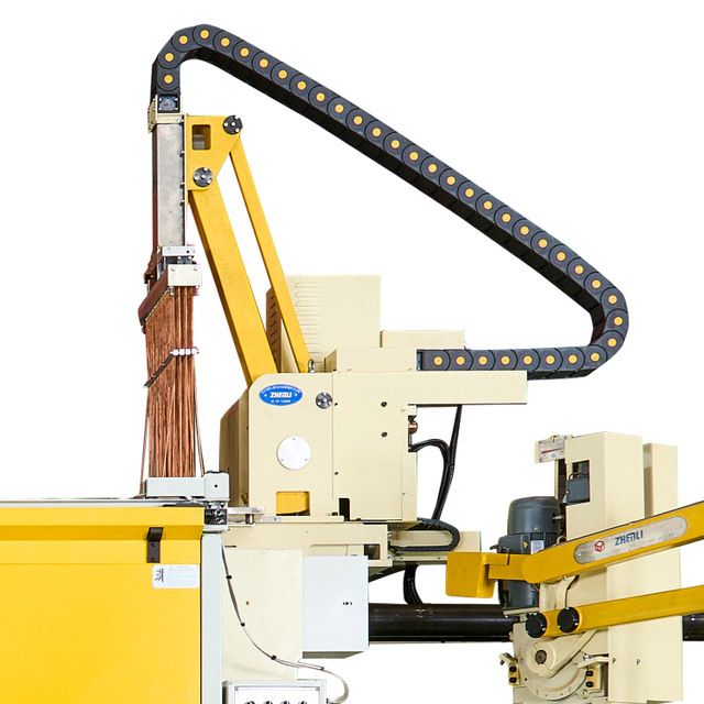 Машина для литья под давлением из алюминия 700T для изготовления светодиодных ламп